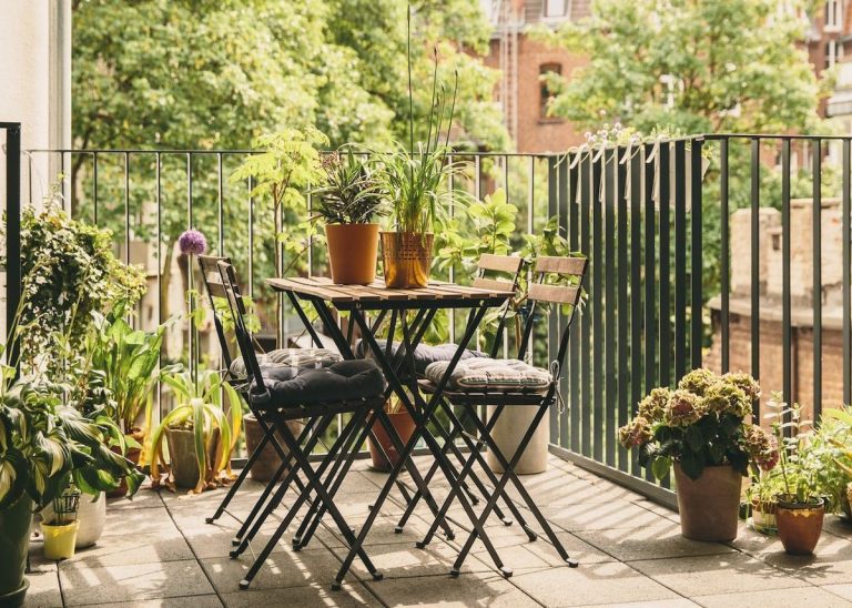5 façons de créer un balcon rafraîchissant en été